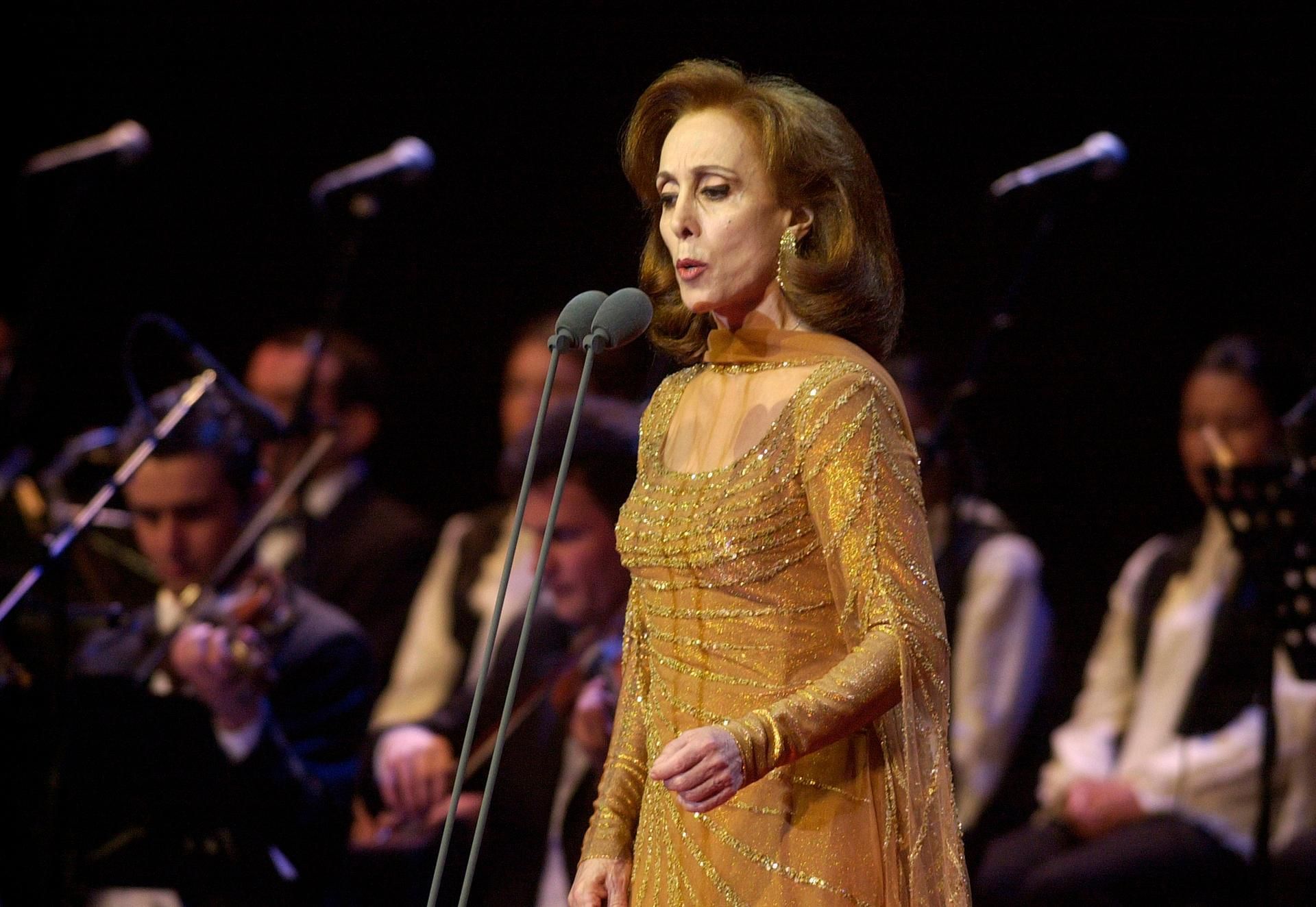 A meeting of two Lebanese legends: Fairouz wears Elie Saab for audience with Emmanuel Macron | The National