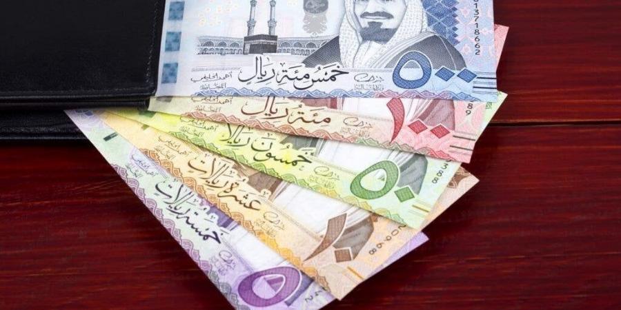 سعر الريال السعودي اليوم خلال التعاملات المسائية.. آخر تحديث