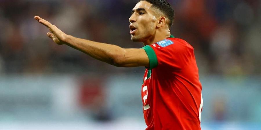 الركراكي يكشف سبب مغادرة أشرف حكيمي معسكر منتخب المغرب