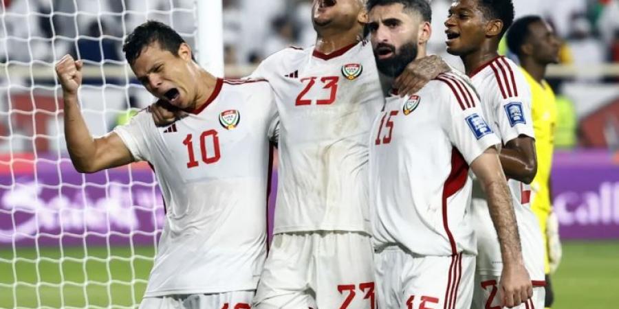 اهداف مباراة الإمارات ضد قطر بتصفيات كأس العالم وهاتريك ليما - فيديو