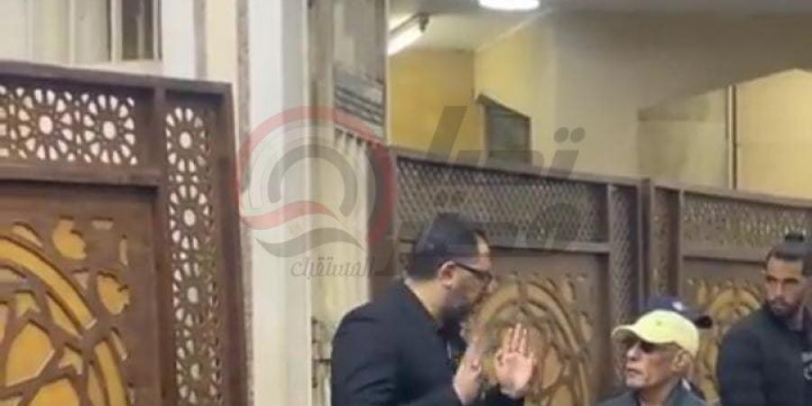 في غياب نجوم الفن.. بدء عزاء الفنان عادل الفار