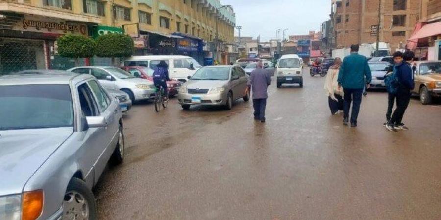 أمطار غزيرة تضرب القليوبية.. المواطنون في حالة ترقب