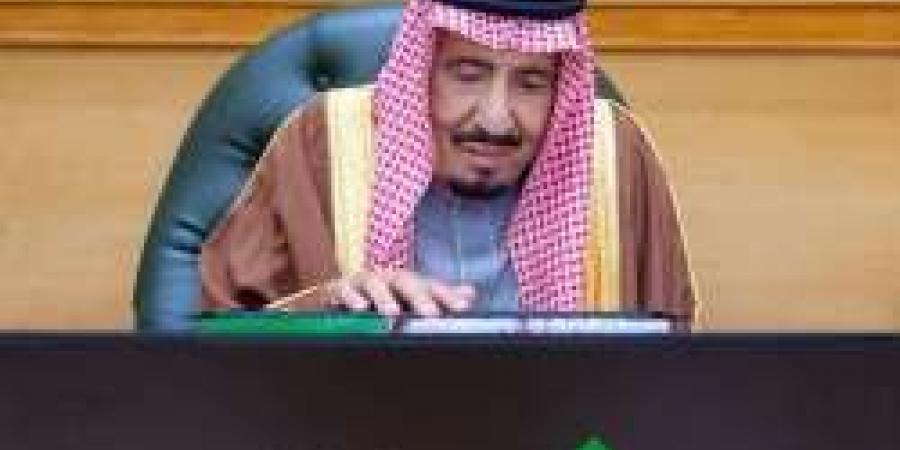 عاجل | خادم الحرمين الشريفين يدشن مشروع قطار الرياض العملاق