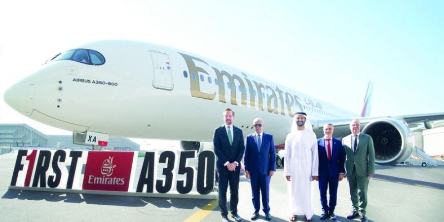 «طيران الإمارات» تكشف عن طائرتها الأولى من «إيرباص A350»