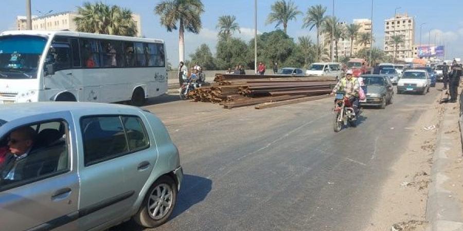 بعد عرقلة حركة المرور.. فتح طريق قليوب الزراعى اثر انقلاب سيارة