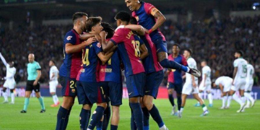 شاهد.. مباراة قوية بين برشلونة ولاس بالماس بالدوري الإسباني