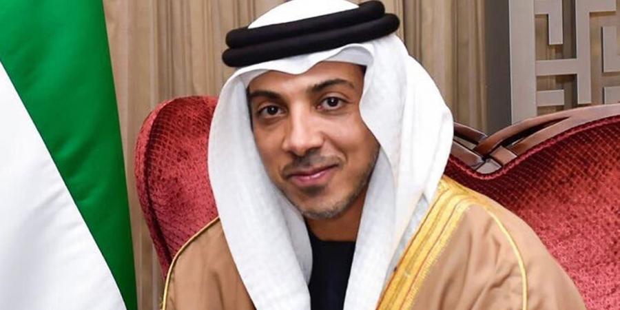 منصور بن زايد يتبرع بـ 10 آلاف شجرة دعمًا لمبادرة "نزرع مسايدنا"